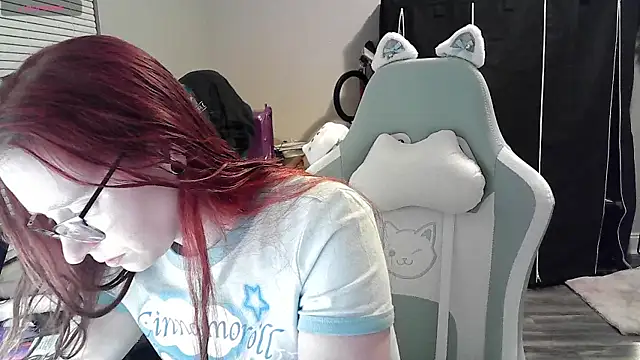 Snapshot of LilyFoxxx chatting on 01/27/25, 03:15 LilyFoxxx online show from 01/27/25, 03:15
