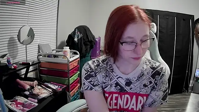 Snapshot of LilyFoxxx chatting on 02/05/25, 04:48 LilyFoxxx online show from 02/05/25, 04:48