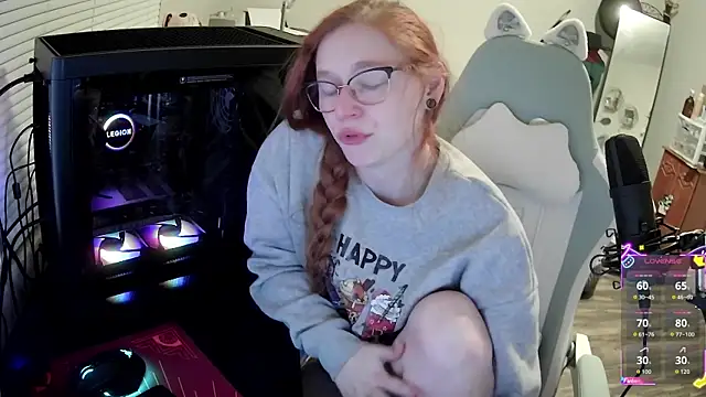 Snapshot of LilyFoxxx chatting on 10/19/25, 03:18 LilyFoxxx online show from 10/19/25, 03:18