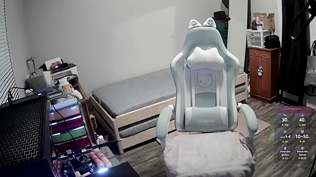 LilyFoxxx online show from 03/20/26, 05:23