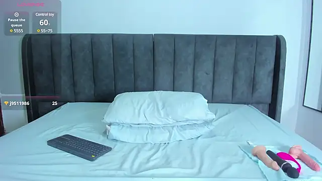 valtira nova online show from 02/24/25, 06:38