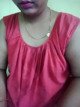 Snapshot of Super-Couple chatting on 06/02/26, 02:35 Super-Couple online show from 06/02/26, 02:35