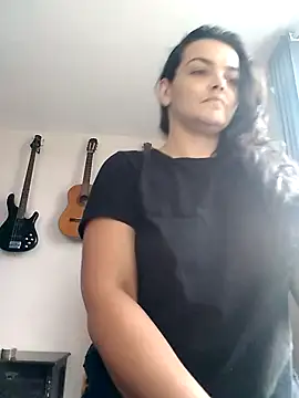 Snapshot of escritorasafada chatting on 02/20/25, 09:42 escritorasafada online show from 02/20/25, 09:42