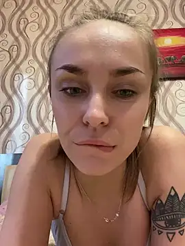 Snapshot of Burning_girlss chatting on 12/14/24, 06:02 Burning girlss online show from 12/14/24, 06:02