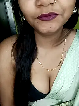 Snapshot of NOTY-LOVE-05 chatting on 03/05/25, 03:51 NOTY-LOVE-05 online show from 03/05/25, 03:51