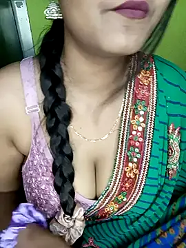 Snapshot of NOTY-LOVE-05 chatting on 03/09/25, 03:49 NOTY-LOVE-05 online show from 03/09/25, 03:49