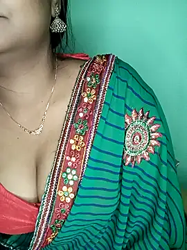 Snapshot of NOTY-LOVE-05 chatting on 11/02/25, 03:14 NOTY-LOVE-05 online show from 11/02/25, 03:14