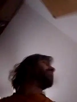 Snapshot of johnwood88 chatting on 11/11/25, 03:50 johnwood88 online show from 11/11/25, 03:50