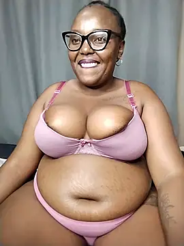 Snapshot of CHERRYYUMMY chatting on 07/18/26, 10:02 CHERRYYUMMY online show from 07/18/26, 10:02