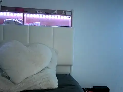 Snapshot of nicole77745 chatting on 03/05/26, 10:44 nicole77745 online show from 03/05/26, 10:44