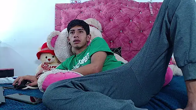 Snapshot of BIG_cockpether chatting on 01/12/25, 12:23 BIG cockpether online show from 01/12/25, 12:23