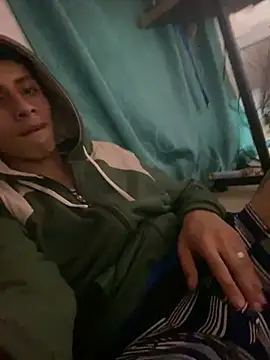 Snapshot of BIG_cockpether chatting on 02/11/25, 04:22 BIG cockpether online show from 02/11/25, 04:22