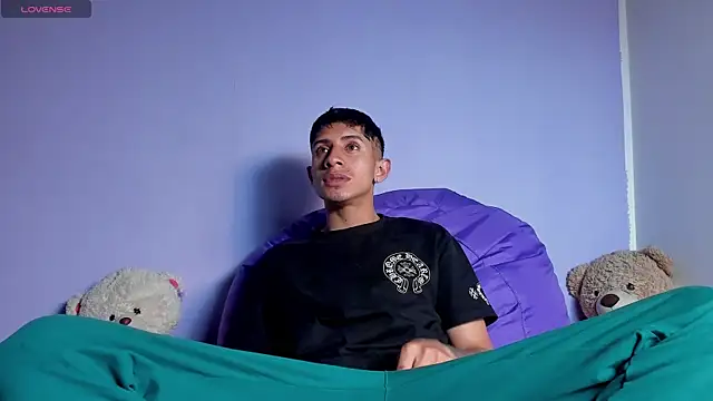 Snapshot of BIG_cockpether chatting on 10/11/25, 11:09 BIG cockpether online show from 10/11/25, 11:09