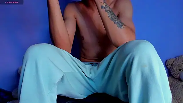 Snapshot of BIG_cockpether chatting on 11/03/25, 10:38 BIG cockpether online show from 11/03/25, 10:38