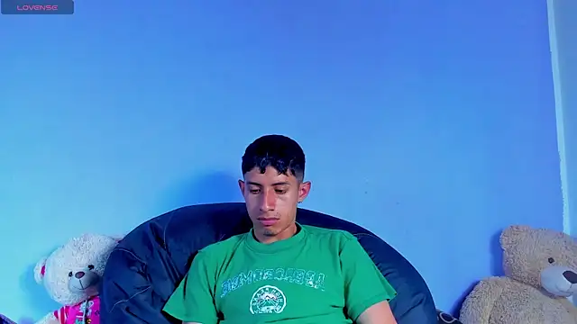 Snapshot of BIG_cockpether chatting on 11/05/25, 11:32 BIG cockpether online show from 11/05/25, 11:32