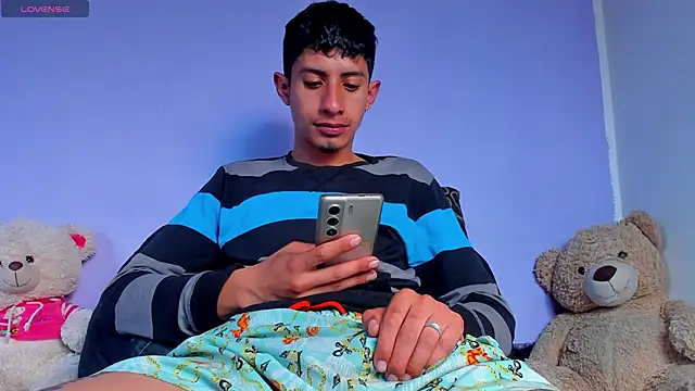 Snapshot of BIG_cockpether chatting on 11/17/25, 11:38 BIG cockpether online show from 11/17/25, 11:38