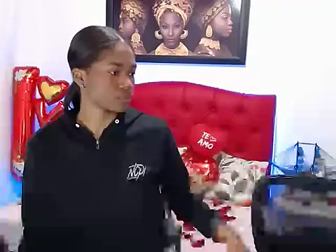 Snapshot of MISSANDRE4 chatting on 02/14/25, 02:23 MISSANDRE4 online show from 02/14/25, 02:23