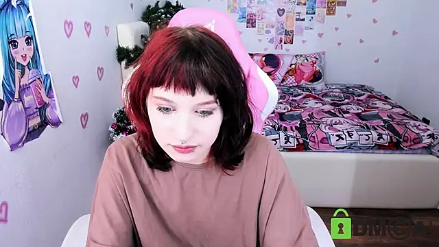 Snapshot of ElizaNik_ chatting on 01/05/25, 12:20 ElizaNik online show from 01/05/25, 12:20
