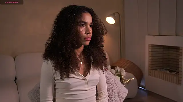 paulacora100 online show from 03/13/25, 08:32