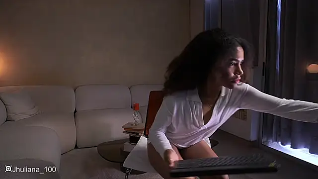 paulacora100 online show from 11/09/25, 02:37