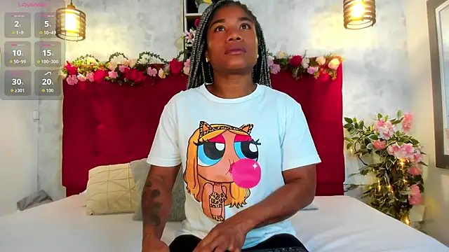 Snapshot of SilvannaFit chatting on 09/20/25, 11:11 SilvannaFit online show from 09/20/25, 11:11