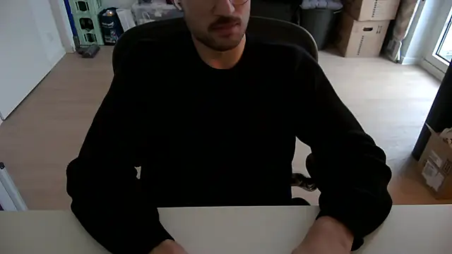 Snapshot of taallguyy_196 chatting on 11/26/25, 02:07 taallguyy 196 online show from 11/26/25, 02:07