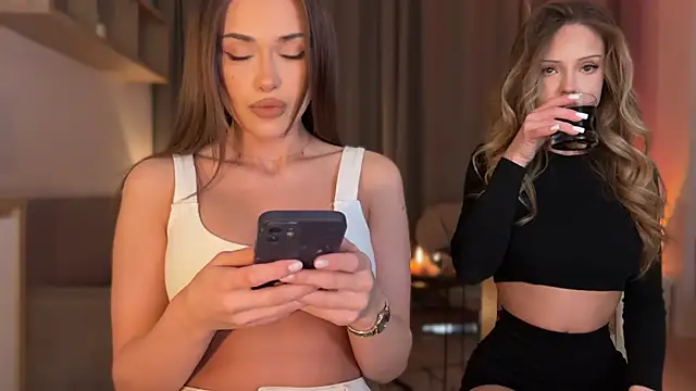 Snapshot of Julia_RL chatting on 02/02/26, 08:29 Julia RL online show from 02/02/26, 08:29