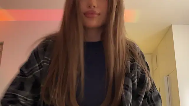 Snapshot of Julia_RL chatting on 03/24/26, 02:05 Julia RL online show from 03/24/26, 02:05