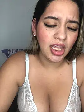 Amira  Fatima online show from 02/11/25, 07:16