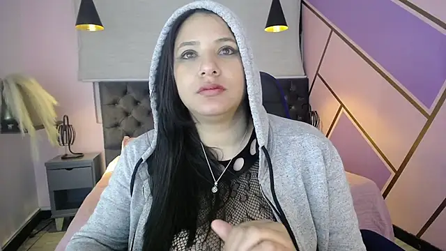 Snapshot of frreeya chatting on 01/28/25, 08:25 frreeya online show from 01/28/25, 08:25