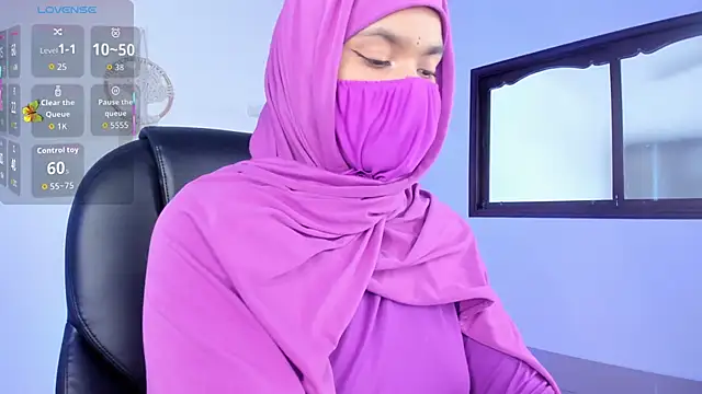 Snapshot of saray_halam chatting on 10/01/25, 06:14 saray halam online show from 10/01/25, 06:14