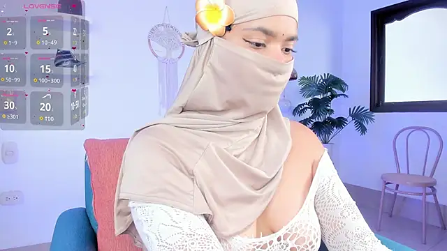 Snapshot of saray_halam chatting on 11/02/25, 06:10 saray halam online show from 11/02/25, 06:10