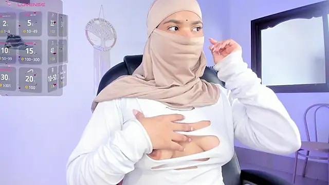 Snapshot of saray_halam chatting on 11/07/25, 06:08 saray halam online show from 11/07/25, 06:08