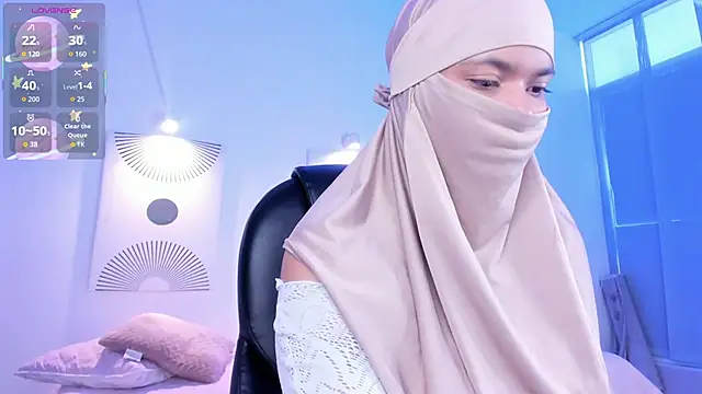 Snapshot of saray_halam chatting on 11/22/25, 12:59 saray halam online show from 11/22/25, 12:59