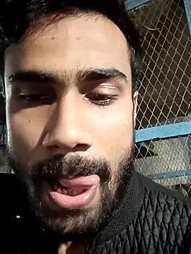 Snapshot of Skinny_Bigass_23 chatting on 12/26/24, 01:10 Skinny Bigass 23 online show from 12/26/24, 01:10