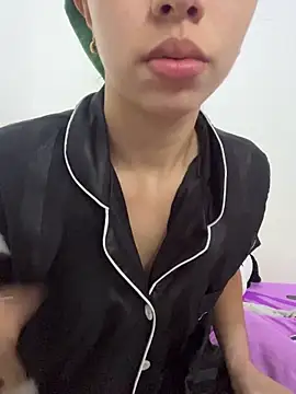 Aaliyah Salma online show from 06/07/26, 06:22