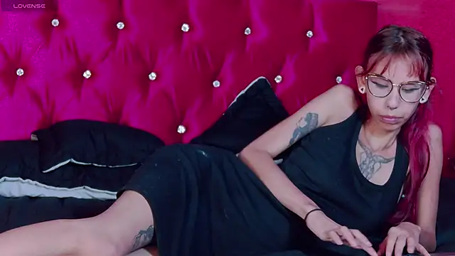 Lunamistyc online show from 11/22/25, 08:08