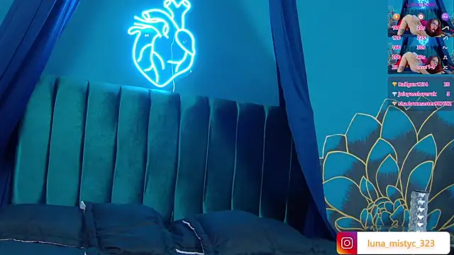 Lunamistyc online show from 11/26/25, 07:48