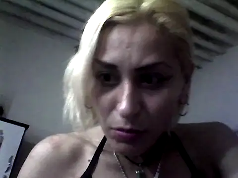 Snapshot of ariana_crazzy chatting on 02/16/25, 03:37 ariana crazzy online show from 02/16/25, 03:37