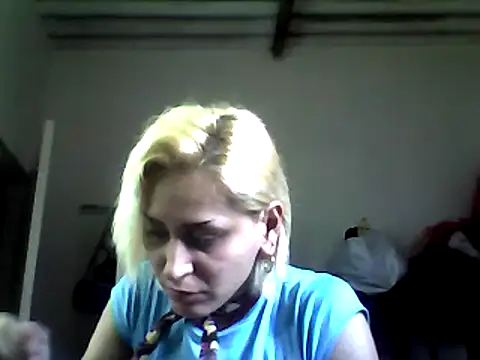 Snapshot of ariana_crazzy chatting on 03/01/25, 07:48 ariana crazzy online show from 03/01/25, 07:48