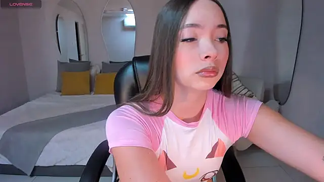 AlinaKravitz online show from 09/21/25, 05:14