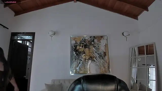 AlinaKravitz online show from 04/25/26, 07:44