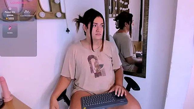 Snapshot of Valery_Maravilla_ chatting on 01/27/25, 07:46 Valery Maravilla online show from 01/27/25, 07:46