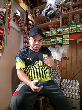 Snapshot of TheBriiaand30 chatting on 10/16/25, 04:08 TheBriiaand30 online show from 10/16/25, 04:08