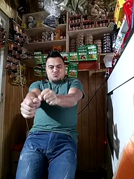 Snapshot of TheBriiaand30 chatting on 11/01/25, 07:49 TheBriiaand30 online show from 11/01/25, 07:49