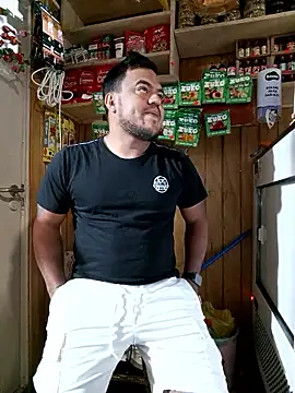 Snapshot of TheBriiaand30 chatting on 01/09/26, 02:42 TheBriiaand30 online show from 01/09/26, 02:42