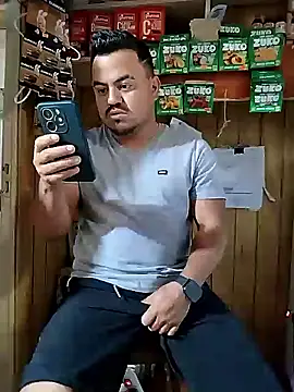 Snapshot of TheBriiaand30 chatting on 03/10/26, 02:00 TheBriiaand30 online show from 03/10/26, 02:00