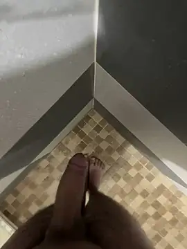 Snapshot of mylovetr1 chatting on 01/11/25, 04:16 mylovetr1 online show from 01/11/25, 04:16