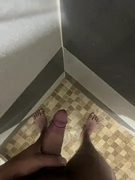 Snapshot of mylovetr1 chatting on 02/27/25, 10:53 mylovetr1 online show from 02/27/25, 10:53