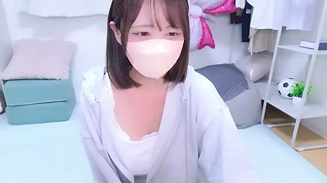 Snapshot of aki_zzz chatting on 07/12/26, 02:41 aki zzz online show from 07/12/26, 02:41